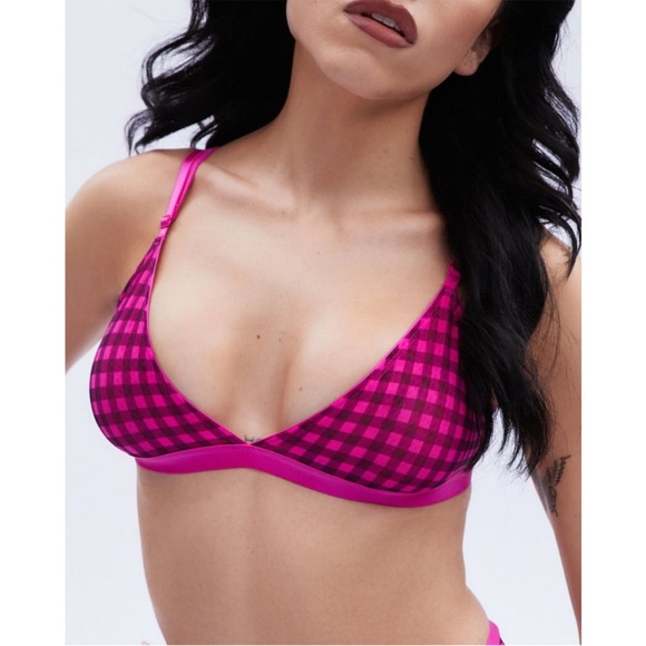 Valentine’s Day lingerie set - bralette and high rise cheeky underwear - Picture 2 of 7